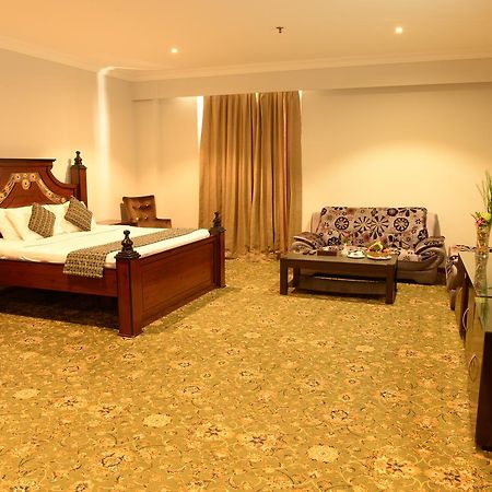 Phoenicia Hotel Al-Manamah Bagian luar foto