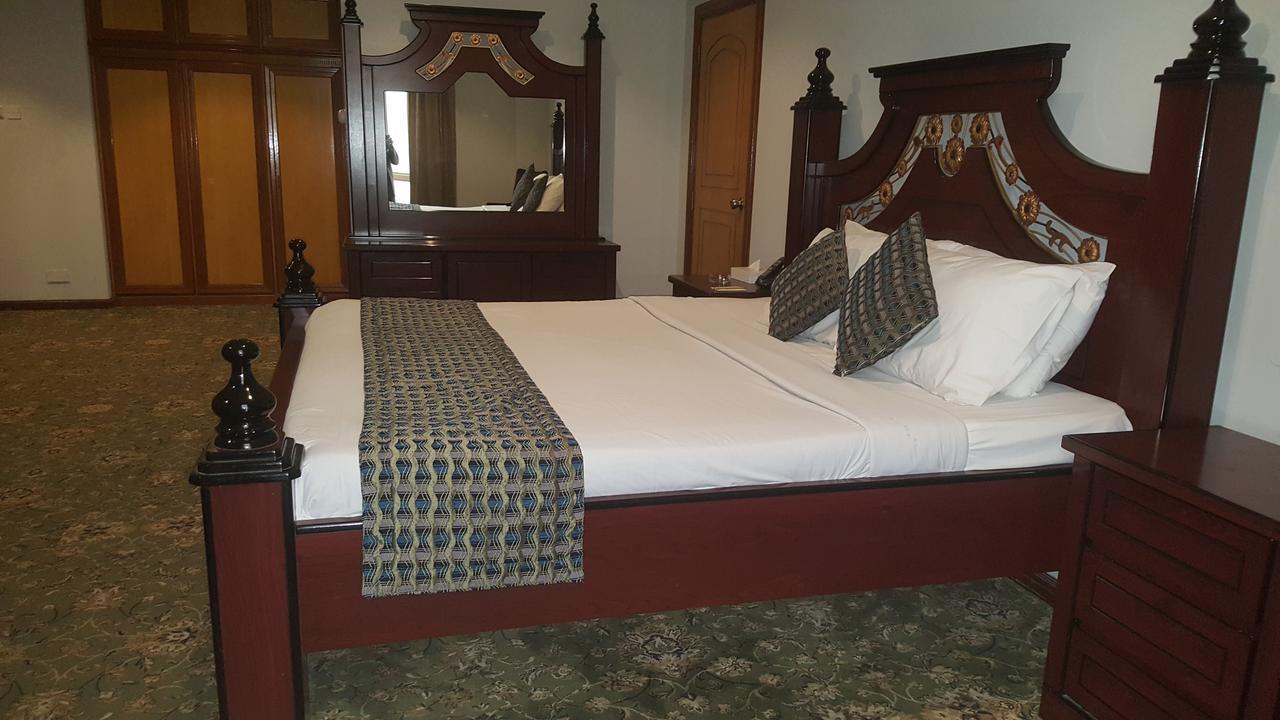 Phoenicia Hotel Al-Manamah Bagian luar foto