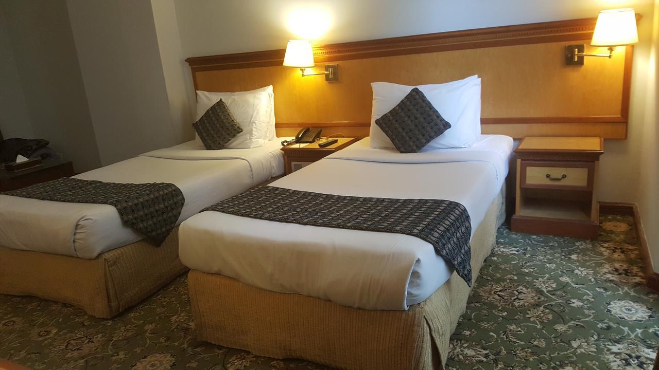 Phoenicia Hotel Al-Manamah Bagian luar foto