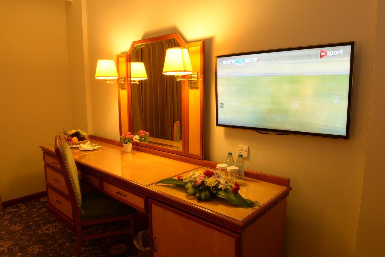 Phoenicia Hotel Al-Manamah Bagian luar foto